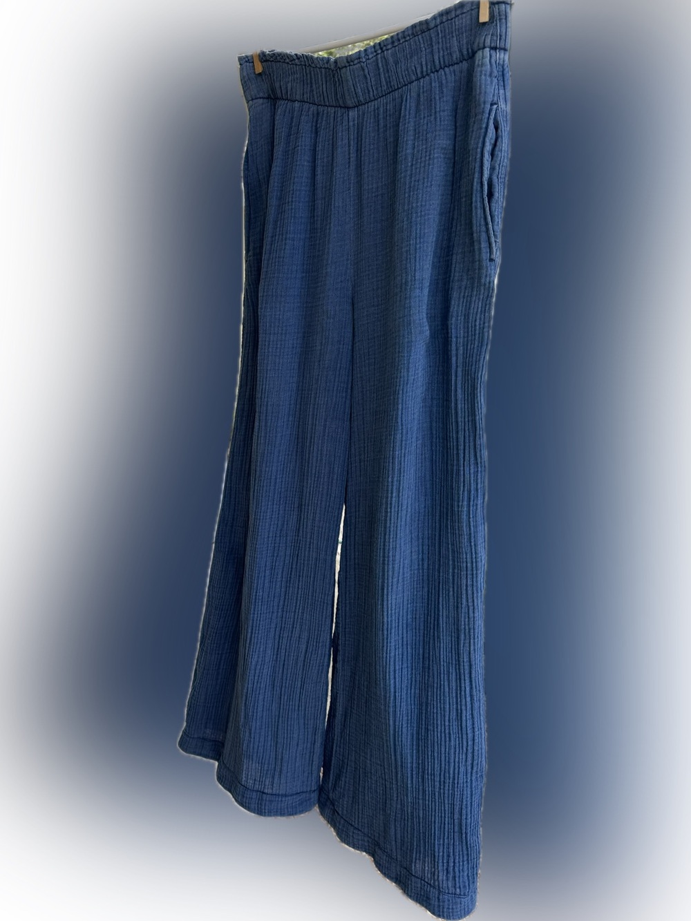 GAP HIGH RISE PANTS 100% COTTON CRINKLE GAUZE WIDE LEG PULL ON BLUE DENIM WASH M